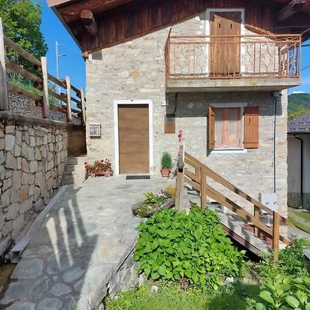 Natura A Portata Di Mano! Σαλέ *